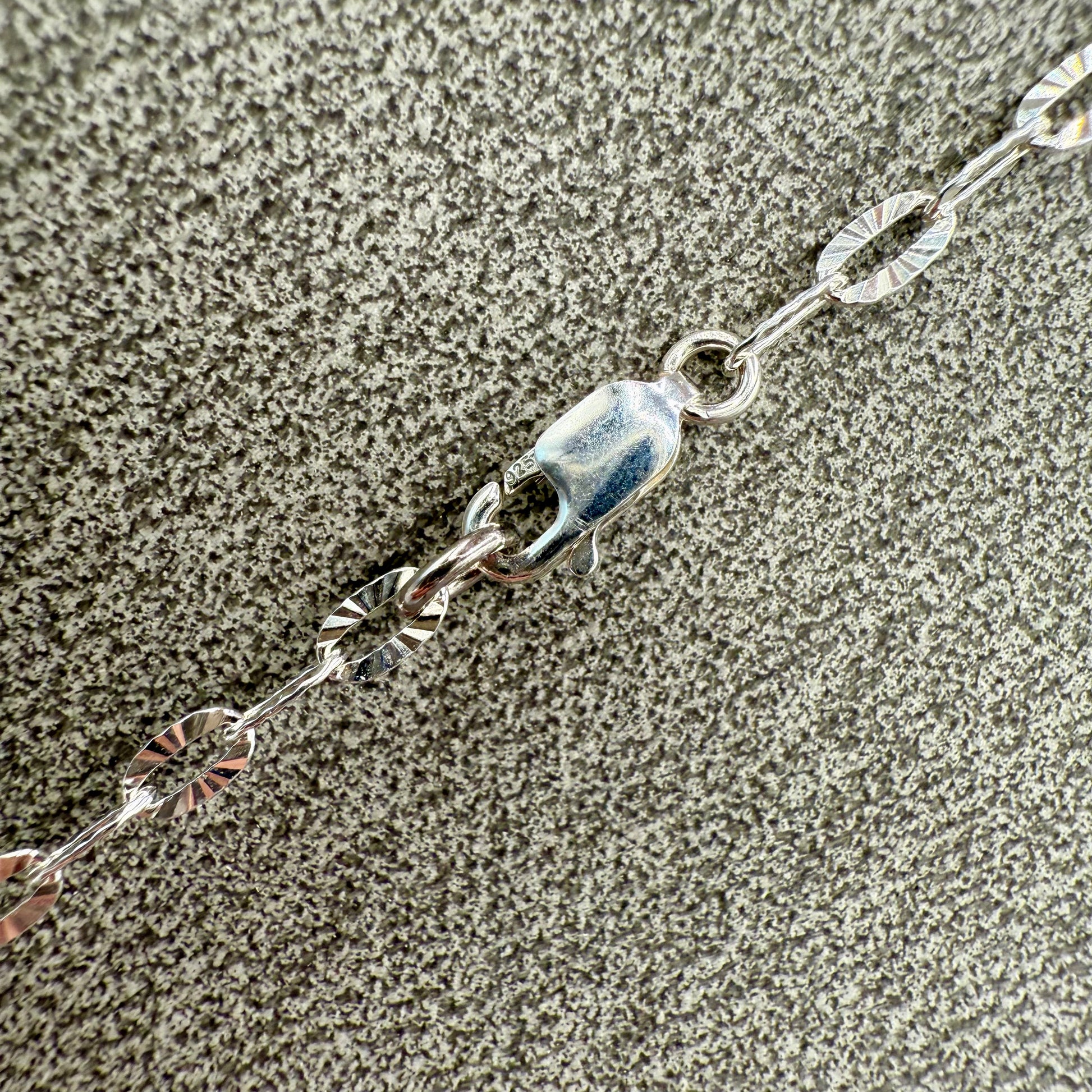 Green Dyed Agate Chainmaille Sterling Silver Necklace